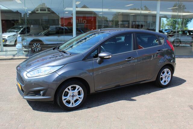 Ford FIESTA 1.0 Style Ultimate , 82pk Airco , Cruise control , Parkeersensoren V+A , Navigatie Bleutooth , LM velgen , LED dagrijverlichting