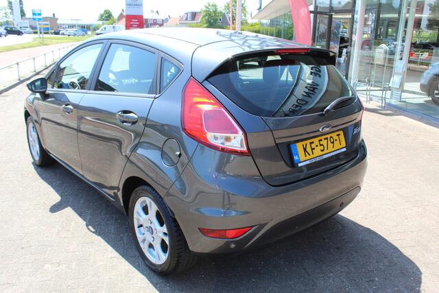 Ford FIESTA 1.0 Style Ultimate , 82pk Airco , Cruise control , Parkeersensoren V+A , Navigatie Bleutooth , LM velgen , LED dagrijverlichting