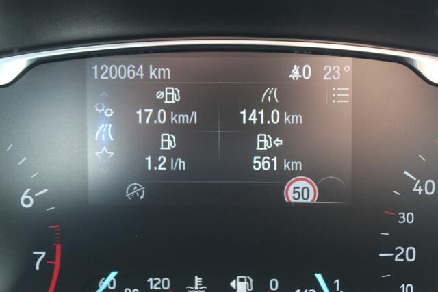 Ford FIESTA 1.0 EcoBoost Titanium , 100pk Climate control , Camera , Voorruit verwarming , Cruise control B en O audio , Park Asist ,