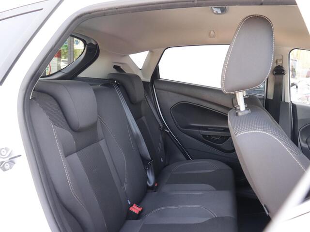 Ford FIESTA 1.0 EcoBoost Titanium | LED | Multifunctioneel Stuurwiel | Sensoren V&A |