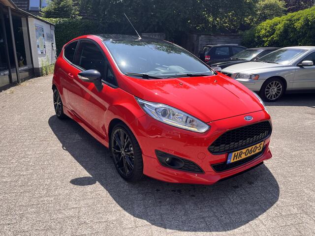 Ford FIESTA 1.0 EcoBoost Red Edition, incl nieuwe D.Riem!