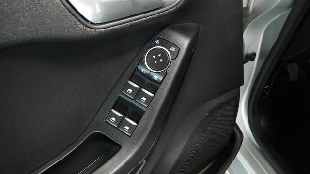 Ford FIESTA 1.0 EcoBoost Connected | App connect