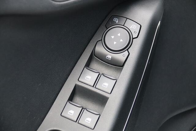 Ford FIESTA 1.0 EcoBoost Hybrid Titanium