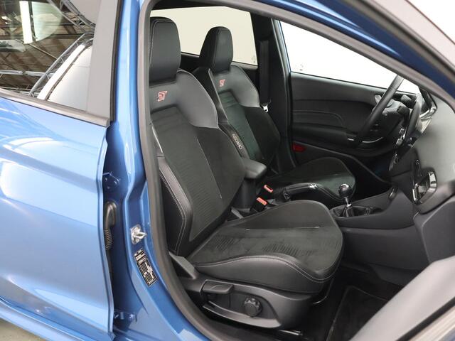 Ford FIESTA 1.5 EcoBoost ST-3 | Full LED | B&O Audio | Winterpack | Navigatie | Parkeercamera |