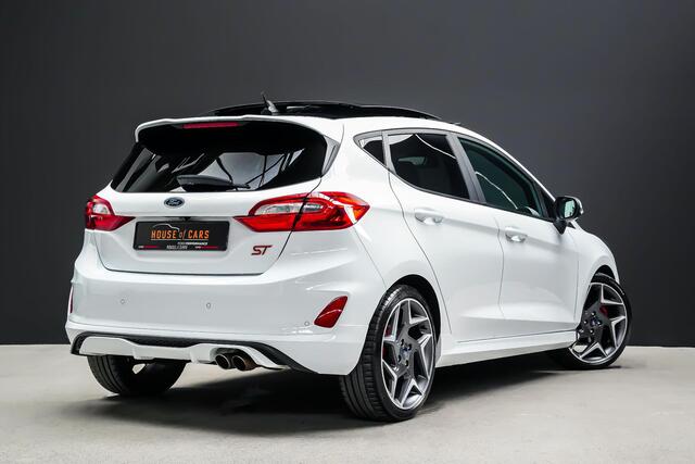 Ford FIESTA ST-3 1.5 200PK PERFORMANCE PACK |launch control|sper diff|pano|B&O|BLIS|Apple Carplay|parkeercamera|winterpack|keyless|18"|