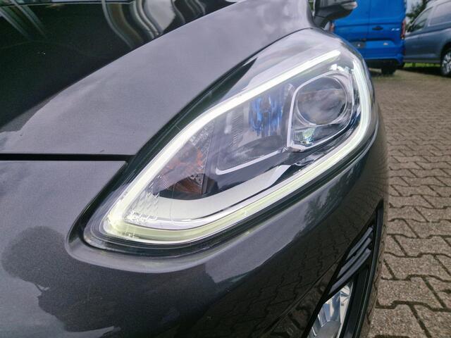 Ford FIESTA 1.0 EcoBoost Titanium X Zeer nette auto! | Navi. | All weather banden | Cruisecontrol | Privacy glass
