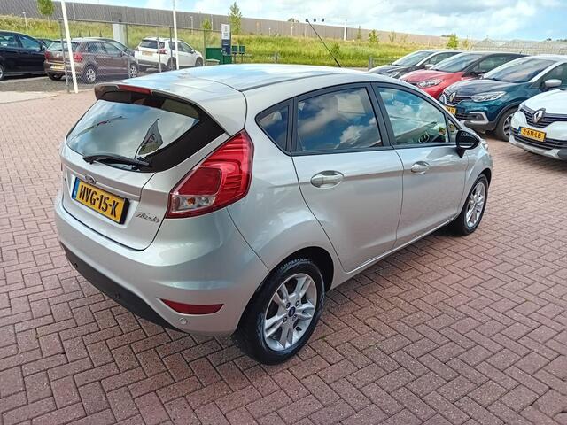 Ford FIESTA 1.0 EcoBoost Titanium, Airco, Multimediasysteem, Bluetooth telefoonverbinding, Cruise control, Parkeersensoren, Navigatie, Stoelverwarming, Verwarmde voorruit, Centrale vergrendeling met AB, Elektrische ramen en spiegels, Lichtmetalen velgen, Nette auto, 