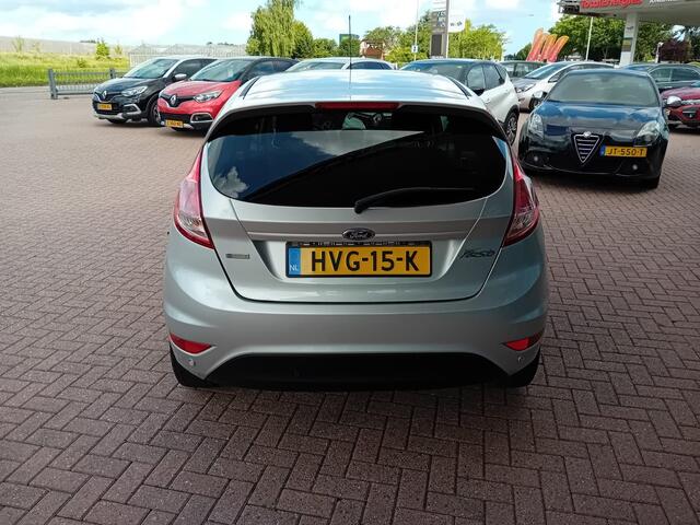 Ford FIESTA 1.0 EcoBoost Titanium, Airco, Multimediasysteem, Bluetooth telefoonverbinding, Cruise control, Parkeersensoren, Navigatie, Stoelverwarming, Verwarmde voorruit, Centrale vergrendeling met AB, Elektrische ramen en spiegels, Lichtmetalen velgen, Nette auto, 