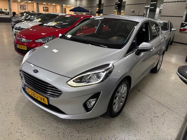 Ford FIESTA 1.0 ECOB. TITANIUM / Climat / Cruise / Navigatie / Dab / Multimedia