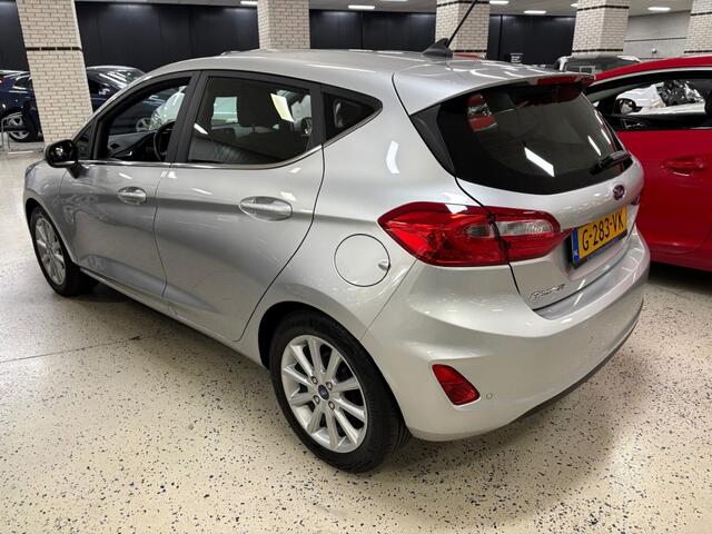 Ford FIESTA 1.0 ECOB. TITANIUM / Climat / Cruise / Navigatie / Dab / Multimedia