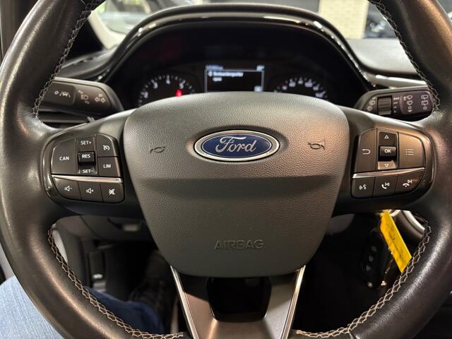 Ford FIESTA 1.0 ECOB. TITANIUM / Climat / Cruise / Navigatie / Dab / Multimedia
