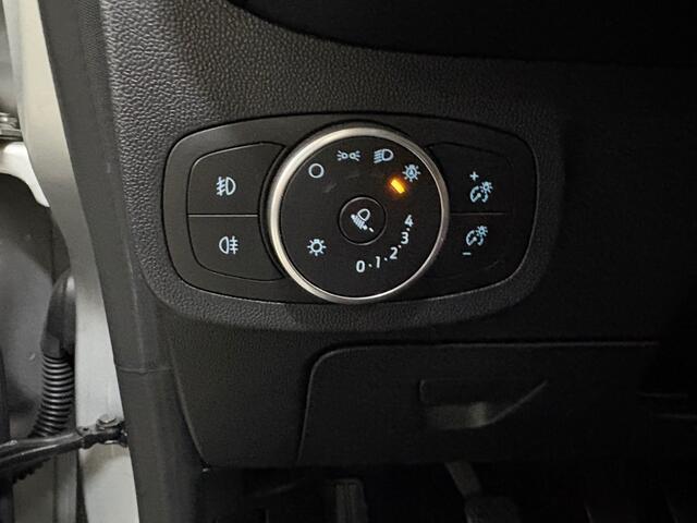 Ford FIESTA 1.0 ECOB. TITANIUM / Climat / Cruise / Navigatie / Dab / Multimedia