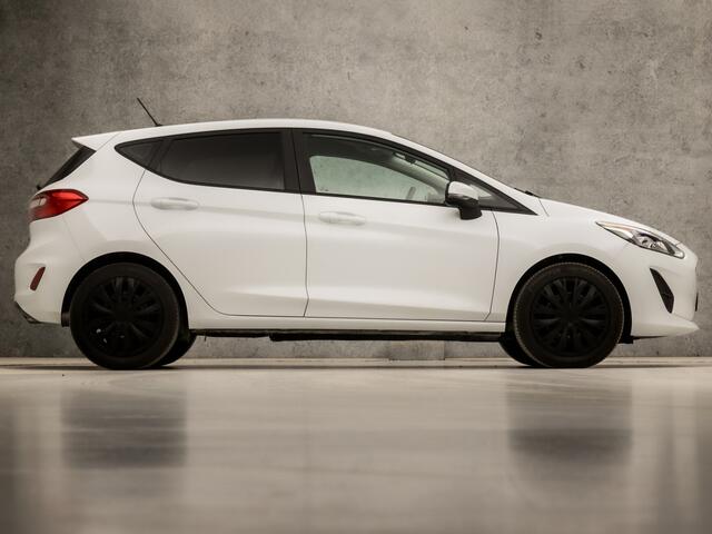 Ford FIESTA 1.1 Sport (APPLE CARPLAY, GROOT NAVI, GETINT GLAS, PARKEERSENSOREN, SPORTSTOELEN, CRUISE, LANE ASSIST, DAB+, NIEUWSTAAT)