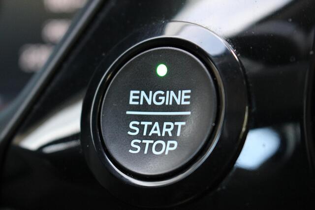 Ford FIESTA 1.0 EcoBoost Titanium | Parkeersensoren | Achteruitrijcamera | Adaptive Cruise Control | Navigatie | Keyless Entry | Climate Control | AppleCarplay/Android Auto | LED