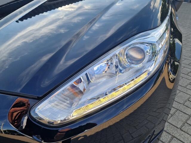 Ford FIESTA 1.0i Ecoboost 100pk! ST-line Black Edition Climate Navi Cruise 17LM