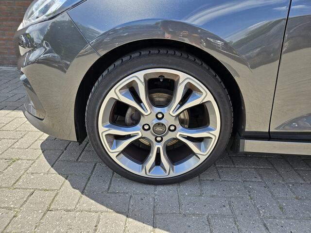 Ford FIESTA 1.0 EcoBoost ST-Line (olie lampje brand)