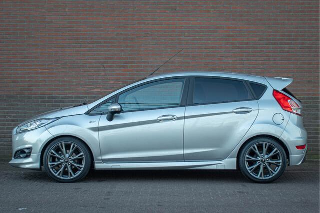 Ford FIESTA 1.0 EcoBoost ST Line, Origineel NL, Navigatie, PDC, Voorruitverwarming, Bluetooth, Climate control, Cruise control.