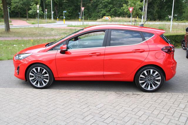 Ford FIESTA 1.0 EcoBoost Hybrid Titanium Vignale Automaat WINTER PACK | TREHAAK AFNEEMBAAR | NAVIGATIE |