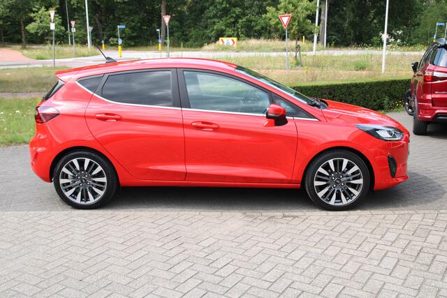 Ford FIESTA 1.0 EcoBoost Hybrid Titanium Vignale Automaat WINTER PACK | TREHAAK AFNEEMBAAR | NAVIGATIE |
