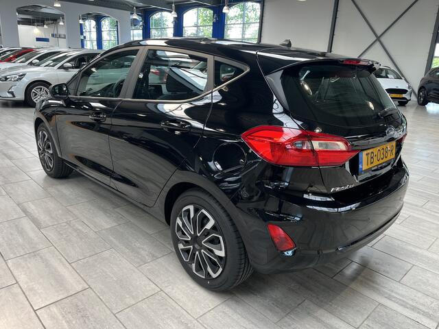 Ford FIESTA 1.1 85PK Trend | Airco | Cruise | Parkeer sensoren A | Navi | Apple/Android CarPlay |