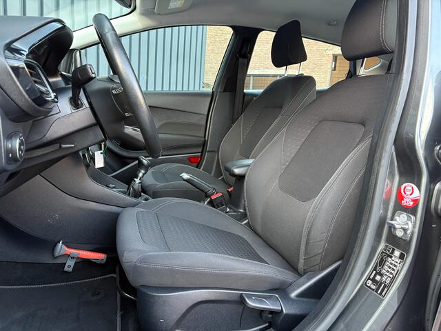 Ford FIESTA 1.0 EcoBoost Titanium | Adapt. Cr. | Winter Pack | Camera | BLIS | Prijs Rijklaar!!