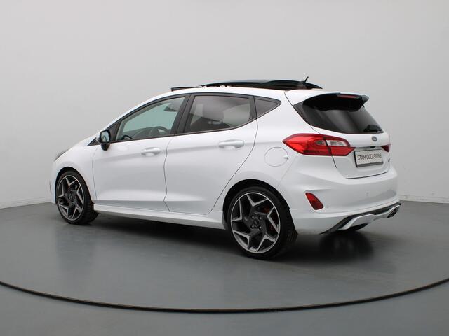Ford FIESTA 200pk EcoBoost ST-3 Bang & Olufsen | Camera | Cruise | Stoel-/voorruitverw. | Panoramadak