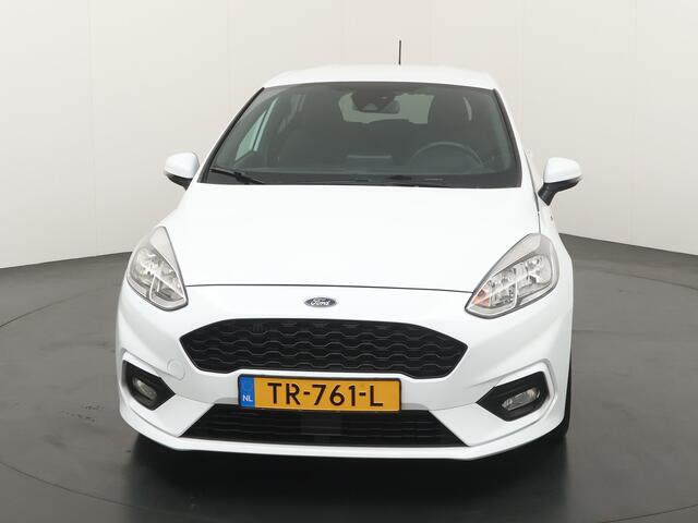 Ford FIESTA 100PK EcoBoost ST-Line | Trekhaak | Cruise | Voorruitverwarming | Parkeersens. Achter