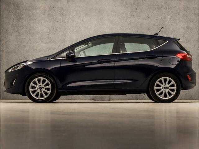 Ford FIESTA 1.0 EcoBoost Titanium Sport (APPLE CARPLAY, GROOT NAVI, CLIMATE, ADAPTIVE CRUISE, CAMERA, SPORTSTOELEN, LED KOPLAMPEN, LM VELGEN, LANE ASSIST, NIEUWSTAAT)