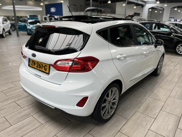 Ford FIESTA EcoBoost 100 pk Vignale | Pano | Winter Pack | Adapt. Cruise | Camera | All Seasons | B&O | 100% Dealer onderhoud