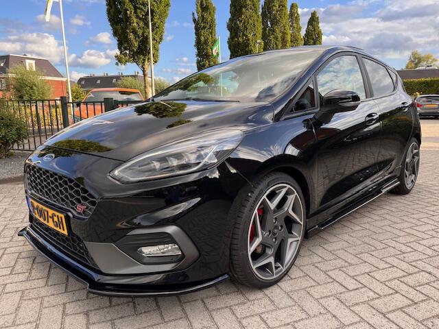 Ford FIESTA 1.5 EcoBoost ST-3 Perf.\Pano\Milltek\Maxton