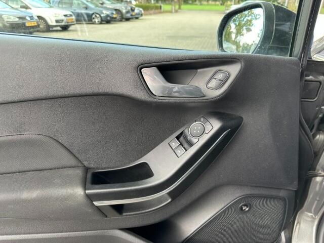 Ford FIESTA 1.0 ECOB. TITANIUM CAMERA. NAVI.