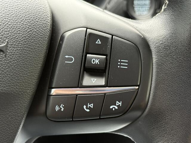 Ford FIESTA BWJ 2018 | 1.0T 100PK Active First Ed | PANO | CLIMA | NAVI | SPORTSTOELEN | CRUISE | TREKHAAK | PDC |
