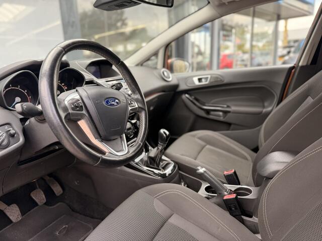 Ford FIESTA 1.0 EcoBoost Titanium | Cruise | Parkeersensoren | Navigatie