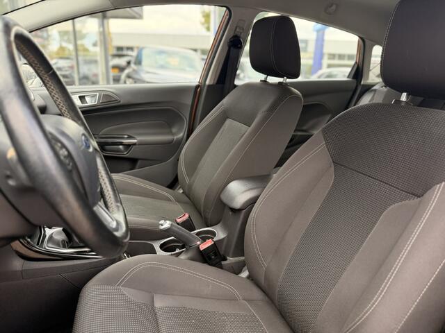 Ford FIESTA 1.0 EcoBoost Titanium | Cruise | Parkeersensoren | Navigatie