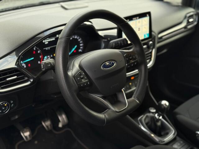 Ford FIESTA 100pk EcoBoost ST-Line | 18inch | Navi | Clima | PDC achter | Grote spoiler | Voorruitverw. | Dab |