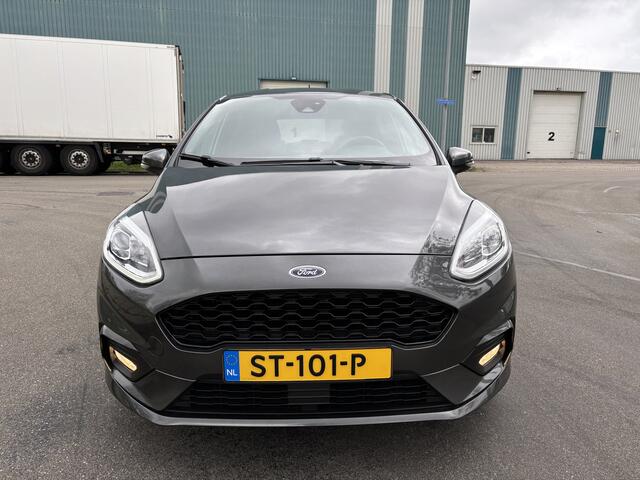Ford FIESTA 1.0i EcoBoost ST-Line 5-Deurs 6-Bak 100 PK. Mooie,zuinige en zeer goed onderhouden auto !!!