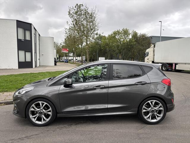 Ford FIESTA 1.0i EcoBoost ST-Line 5-Deurs 6-Bak 100 PK. Mooie,zuinige en zeer goed onderhouden auto !!!