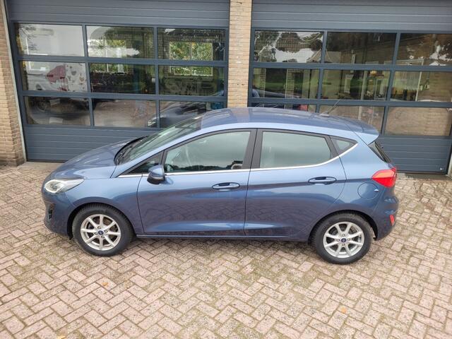 Ford FIESTA 1.0 Turbo Ecoboost 100pk Titanium carplay, navi, ecc, lmw, cruise, xenon,