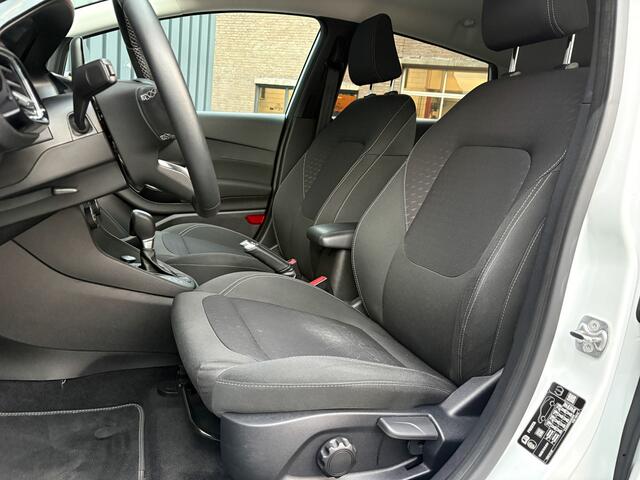 Ford FIESTA 1.0 EcoB. Aut. Titanium | Trekhaak | Stoel & Stuur verw. | Camera | Navi | PDC V&A | Prijs Rijklaar!!
