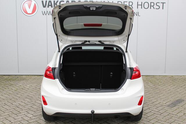 Ford FIESTA 1.0-125pk EcoBoost Mild-Hybrid Titanium. Uniek mooie en luxe Fiesta, slechts 39.000km ! Autm. airco, navigatie, telefoonvoorb., pdc v+a, B&O soundsyst., LM wielen, trekhaak, LED verlichting, adapt. cruise cntrl, side- en lane assist, metallic lak etc.