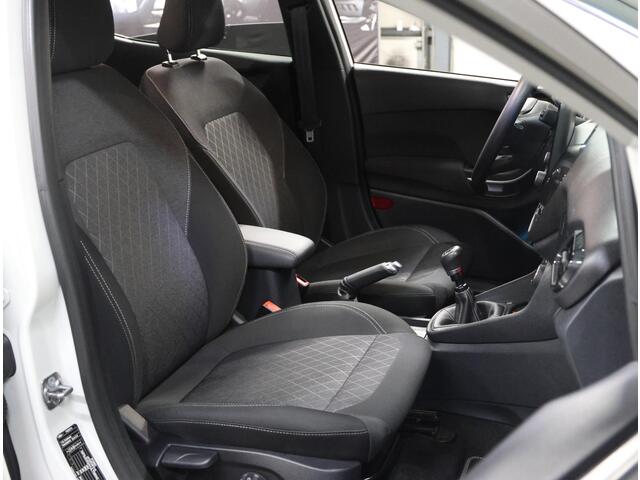 Ford FIESTA 95PK Active X | 1ste eigenaar | AppleCarplay/AndroidAuto | Armsteun | Trekhaak | Winterpakket | Adaptive Cruise Control | Navigatie | Climate Control | LED | Bang&Olufsen Audio | Isofix | Privacy Glass | Parkeersensoren |