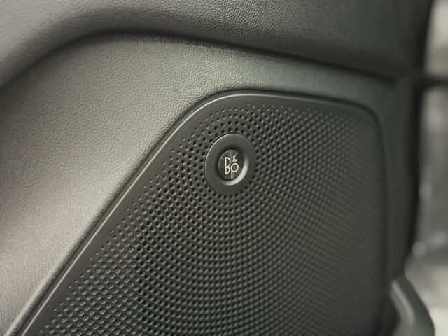 Ford FIESTA 1.0 EcoBoost ST-Line / Pano / Matrix / Winterpakket