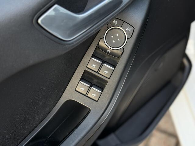 Ford FIESTA 1.0 EcoBoost Connected | Airco | Lane Assist | LM Velgen | DAB | Apple Carplay\ Android Auto | RIJKLAARPRIJS INCL 12 MAANDEN GARANTIE EN BEURT