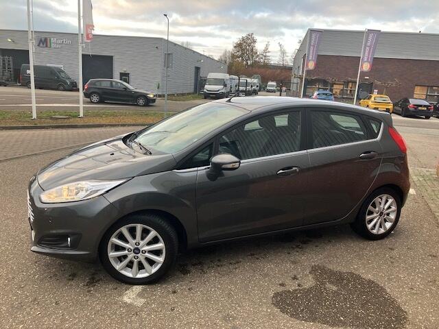 Ford FIESTA 1.0 EcoB. Titanium