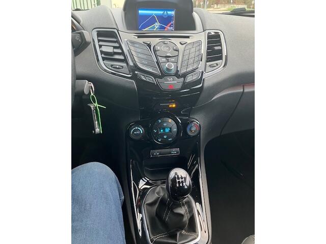 Ford FIESTA 1.0 EcoB. Titanium