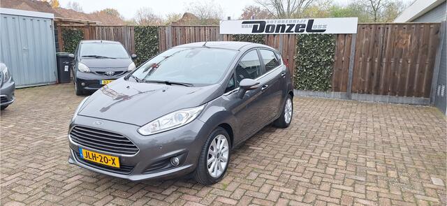 Ford FIESTA Titanium LEREN BEKLEDING - 140 PK