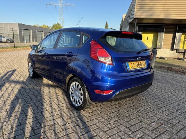 Ford FIESTA 1.0 Style 5 Deurs [ fm navi,airco,audio ]