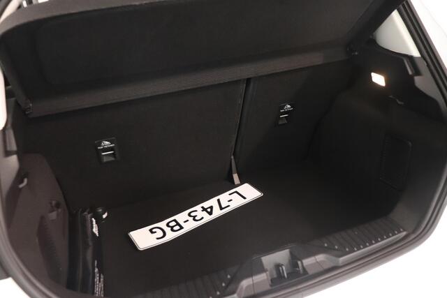 Ford FIESTA 1.0 EcoBoost Titanium | Parkeersensor | Climate control | Cruise control | AppleCarplay AndroidAuto Navigatie | Trekhaak |