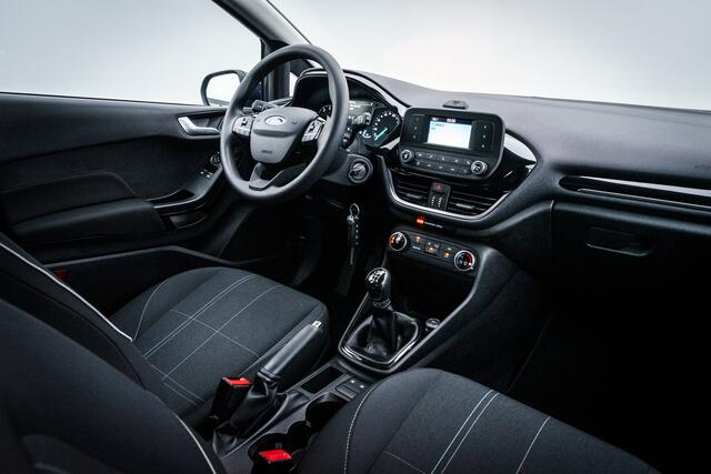 Ford FIESTA 1.1 86 PK Trend | 5 DRS | Airco | Bluetooth | | Radio MP 3 Speler | Cr Control | 2 e eign |