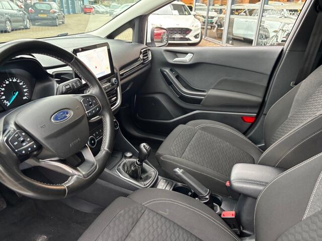 Ford FIESTA 1.0 ECOB.HY. TITANIUM 125 PK NAVI AIRCO PDC